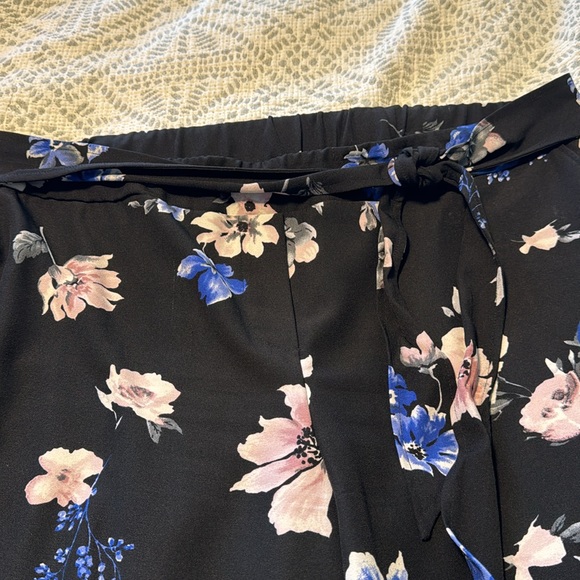 Black with floral dress pants - Picture 2 of 2